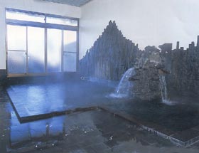 熔岩温泉（溶岩遠赤外線風呂）